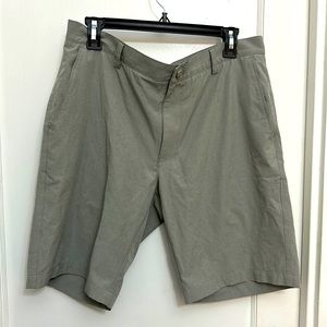 Peter millar grey golf shorts with blue camp interior